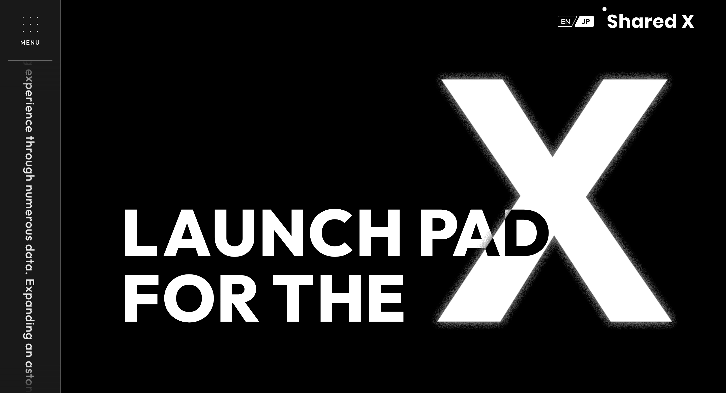 フェードイン＋タイポグラフィをあわせたモーショングラフィックスで視覚的に刺激を